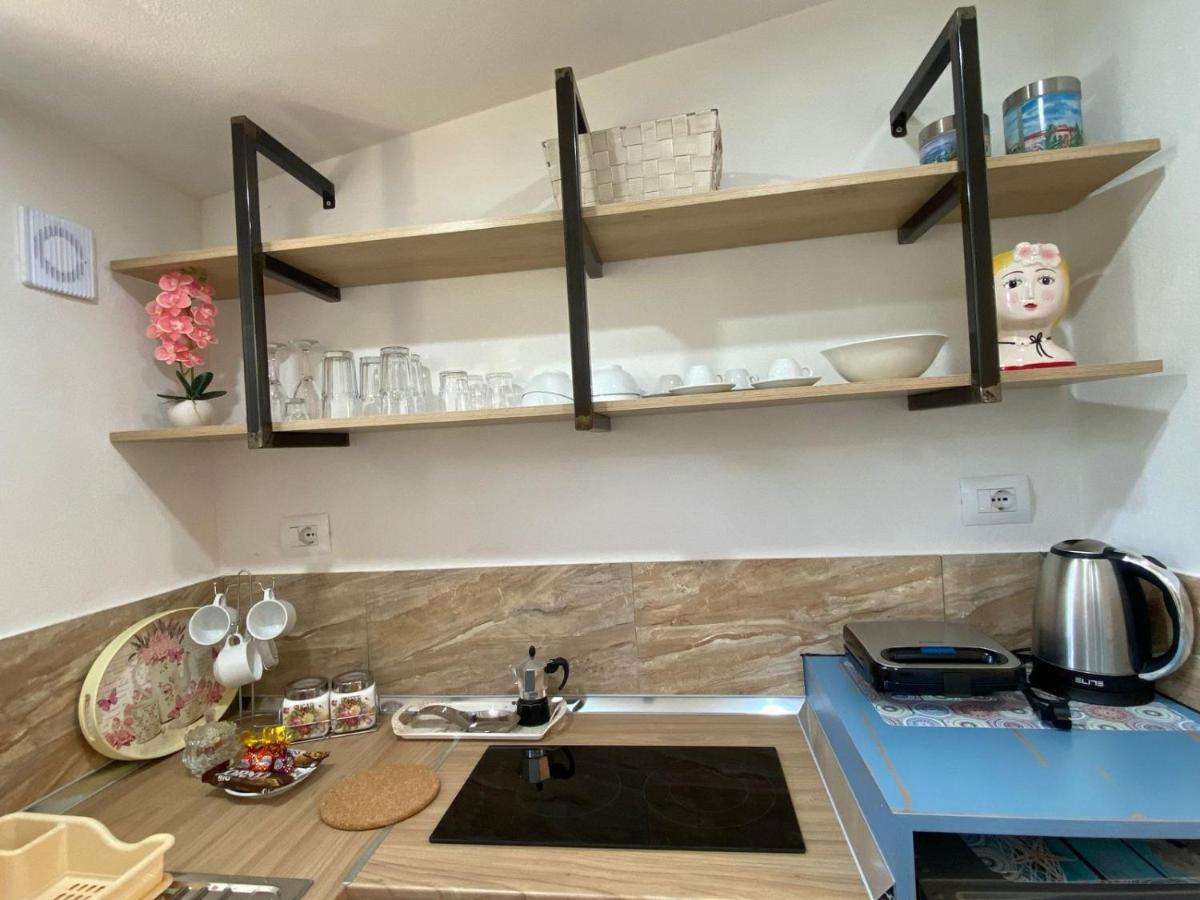 Areti Rooms Hotel Himara Zewnętrze zdjęcie