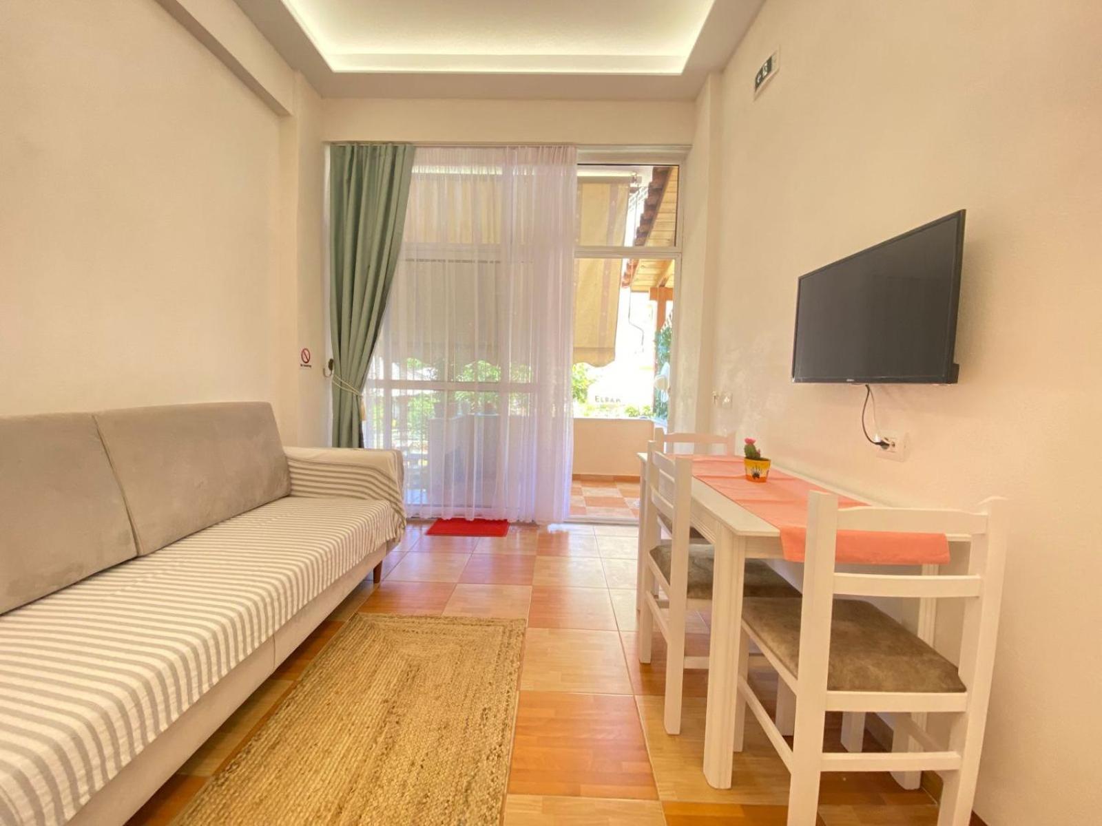 Areti Rooms Hotel Himara Zewnętrze zdjęcie