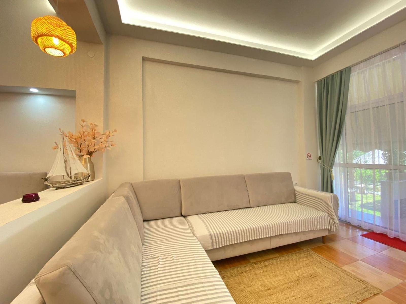 Areti Rooms Hotel Himara Zewnętrze zdjęcie