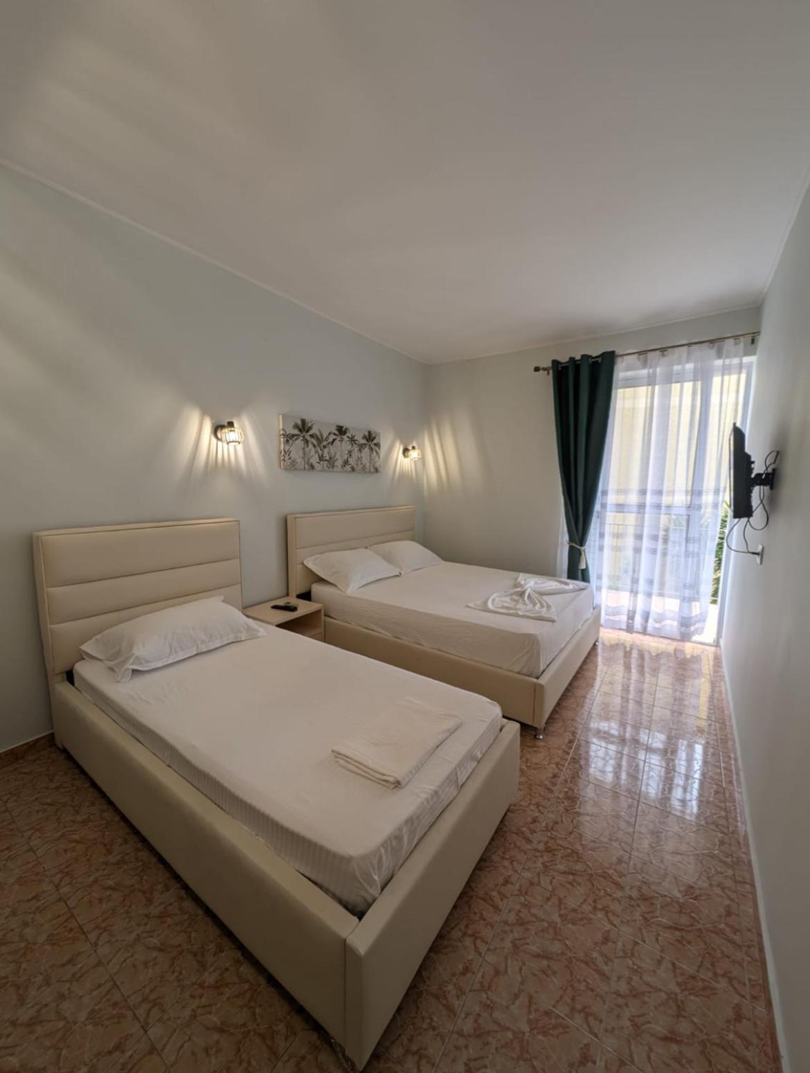 Areti Rooms Hotel Himara Zewnętrze zdjęcie